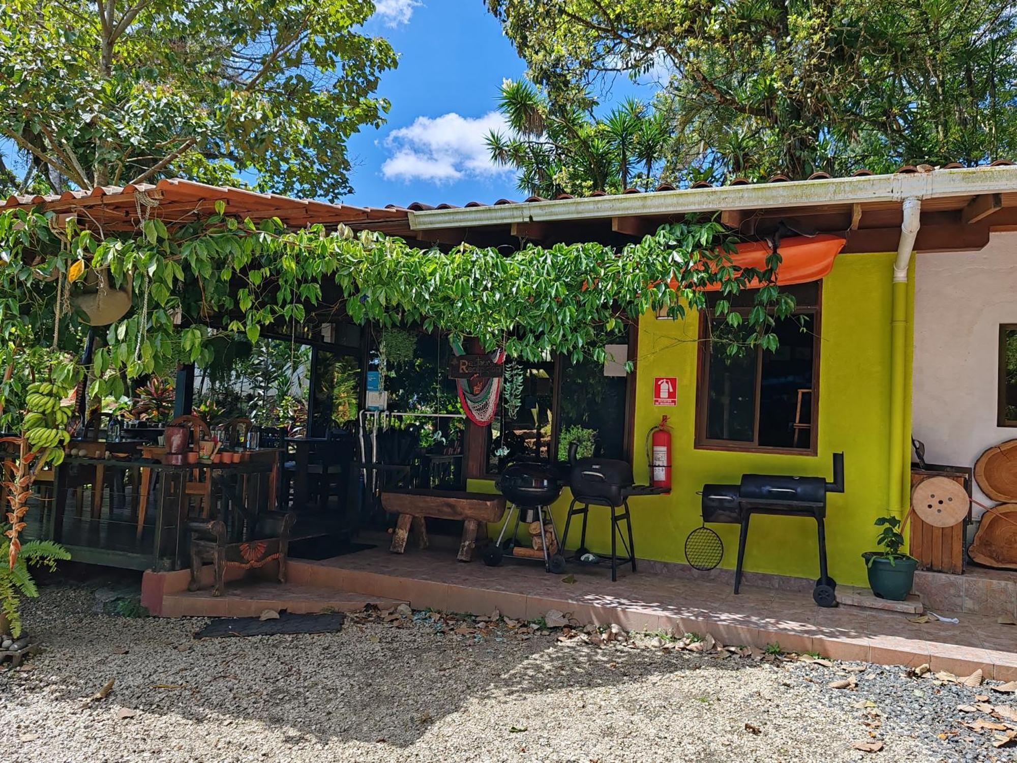 La Ceiba Tree Lodge Тиларан Экстерьер фото